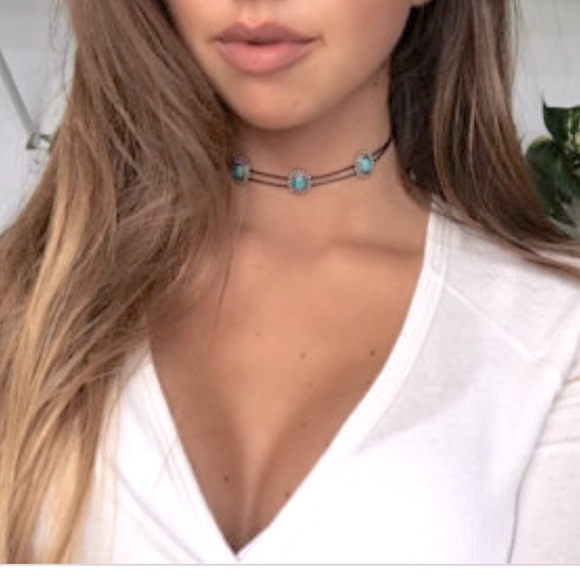 turquoise Western Frame Choker Necklace - Picture 5 of 9